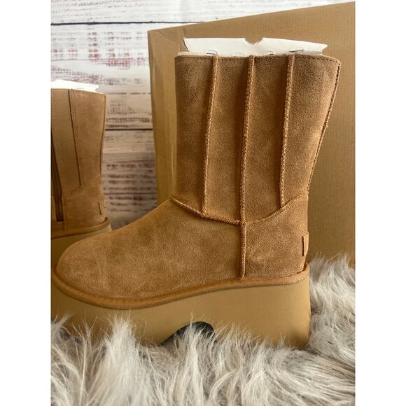 UGG-Australia classic twin seam new height boots new with box size 8 tan - Picture 2 of 13